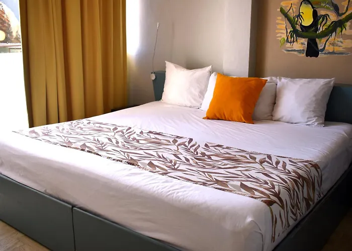 Apartahotel Mar Azul 5ta Av (adults Only) 3*