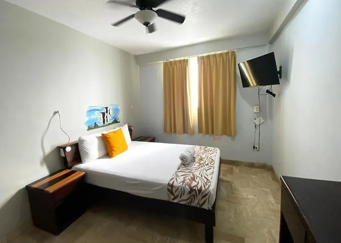 Apartahotel Mar Azul 5ta Av (adults Only) 3*